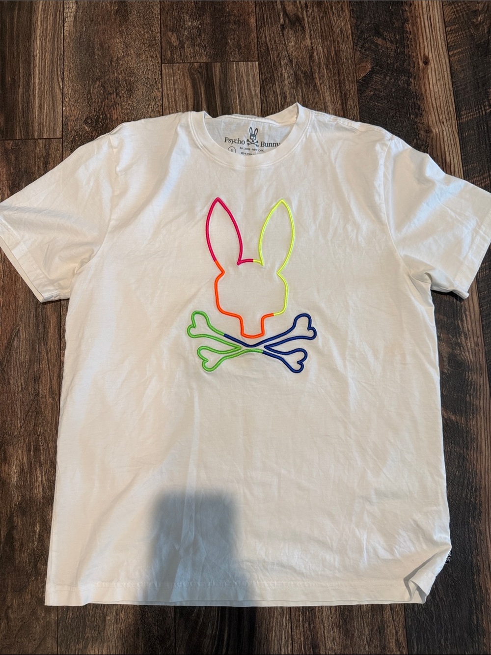 Psycho Bunny colorful white embroidered Graphic Tee. New! Size 6 large